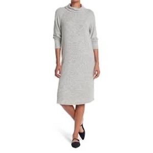 Maggy London Gray Turtle Neck Raglan Sweater Dress NWT Size 8
